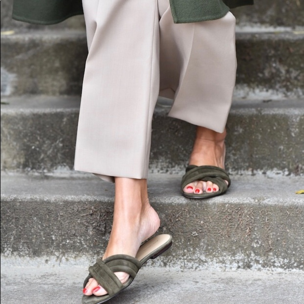 Ann Taylor Gretel Slide - olive suede